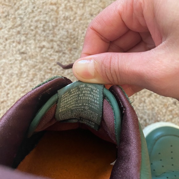 Nike Air Force 1 Hong Kong, Mens Size 9.5 - Picture 11 of 16